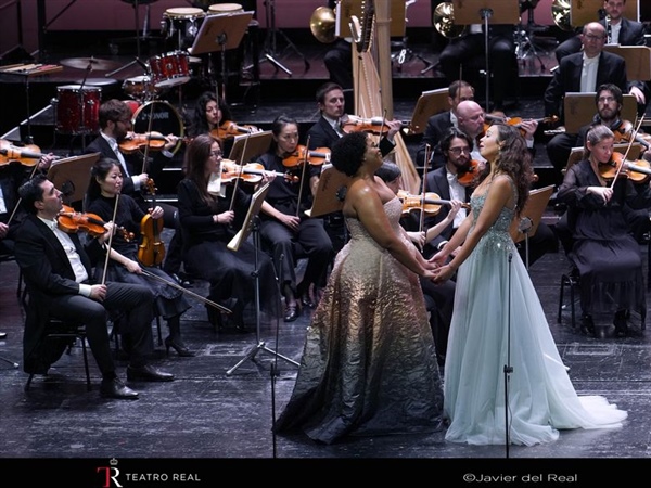 Crítica / Pretty Yende & Nadine Sierra, un recital para gozarlo - por Francisco Villalba