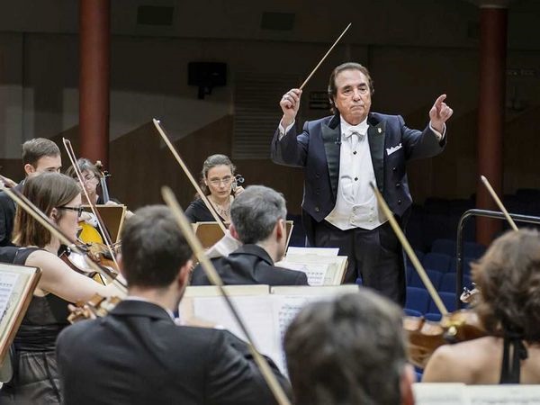 La Orquesta Sinfónica y Coro RTVE rinde homenaje al maestro Enrique García Asensio