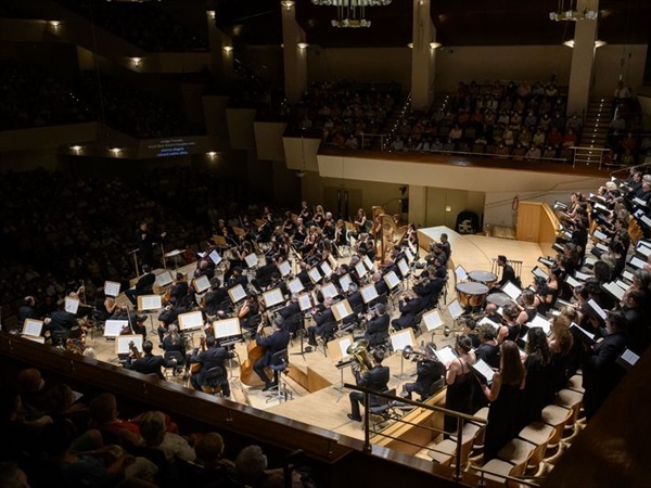 La OCNE y David Afkham clausuran la temporada con la Octava Sinfonía de Mahler