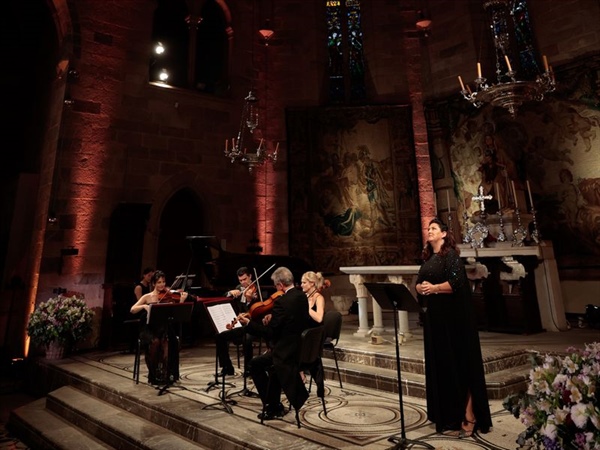 La soprano napolitana Anna Pirozzi enamora al público en el Festival Perelada