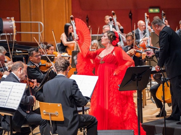 Crítica / La Filarmónica de Gran Canaria, fiesta de la música española - por Juan F. Román Rodríguez