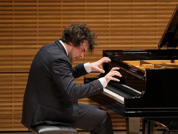 Martín García, Salvador Vázquez y la Orquesta de Córdoba en el Festival de Piano Rafael Orozco