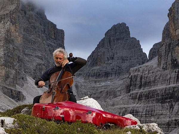 Entrevista / Mario Brunello en ‘Círculo de Cámara’ con Bach al cello piccolo - por Irene Rodríguez