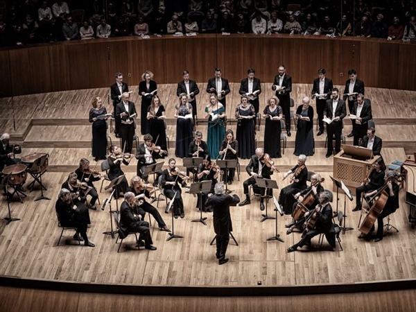 Crítica / The Sixteen: Mesías referencial en el Palau de la Música de Valencia - por Simón Andueza