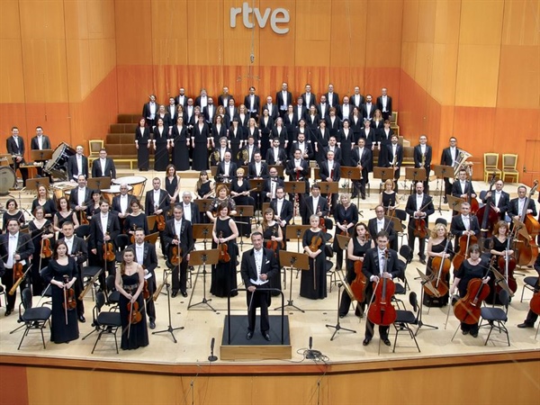 La Orquesta y Coro RTVE vuelve al Teatro Monumental