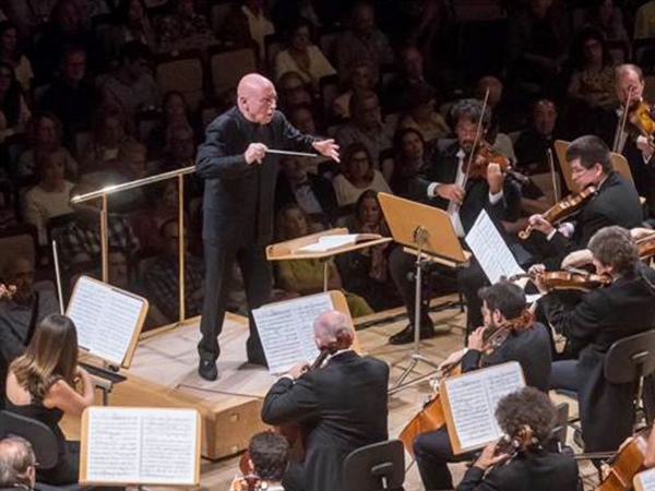 La Orquesta Nacional de España con Haydn y Shostakovich, bajo la batuta de Eschenbach