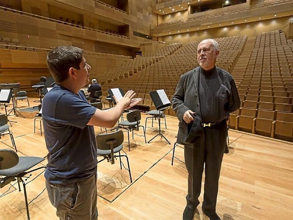 La 2 de TVE emite los 5 Conciertos para piano de Beethoven por la OSCyL, Perianes y López Cobos