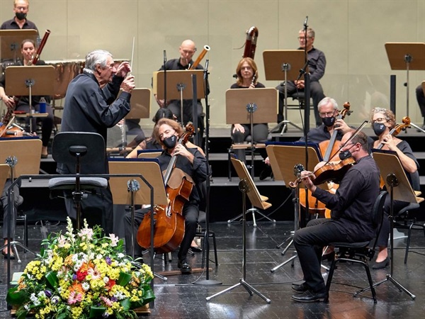 Michel Plasson premiado por la Asociación de Amigos de la Real Orquesta Sinfónica de Sevilla