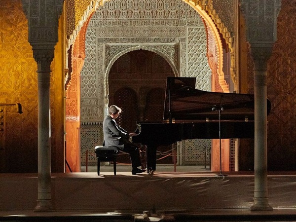 Javier Perianes, Medalla de Honor del Festival Internacional de Música y Danza de Granada 2021