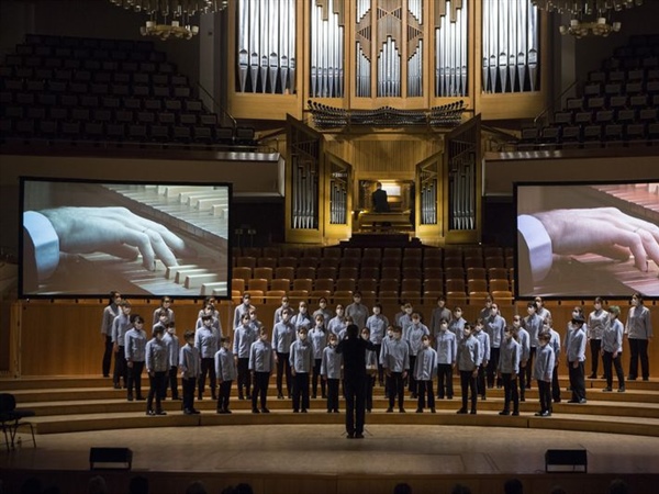 Crítica / Voces blancas y órgano en el Auditorio - por Luis Mazorra